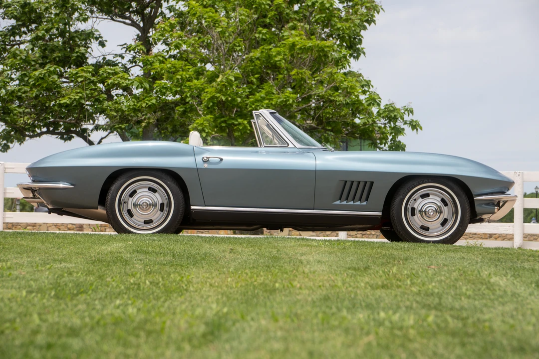 1967 Chevrolet Corvette C2 - Image 15 of 31