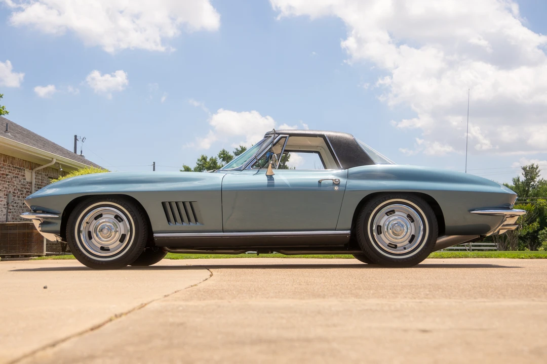 1967 Chevrolet Corvette C2 - Image 26 of 31