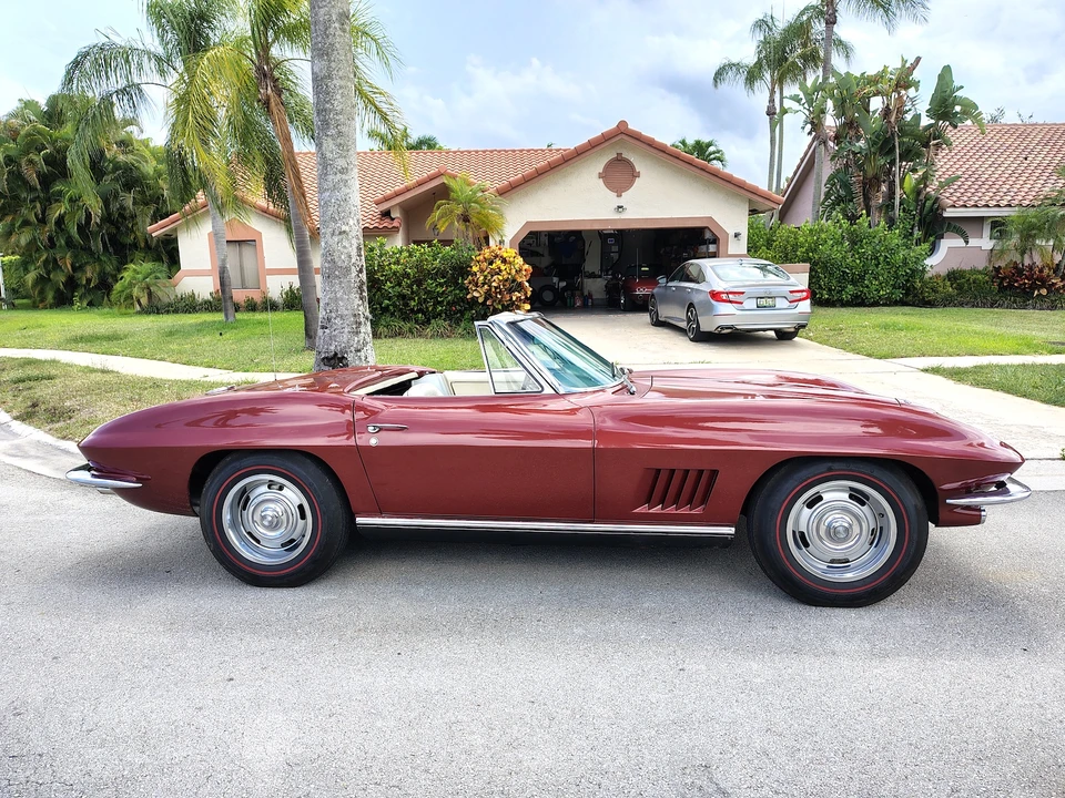 1967 Chevrolet Corvette C2 - Image 11 of 31