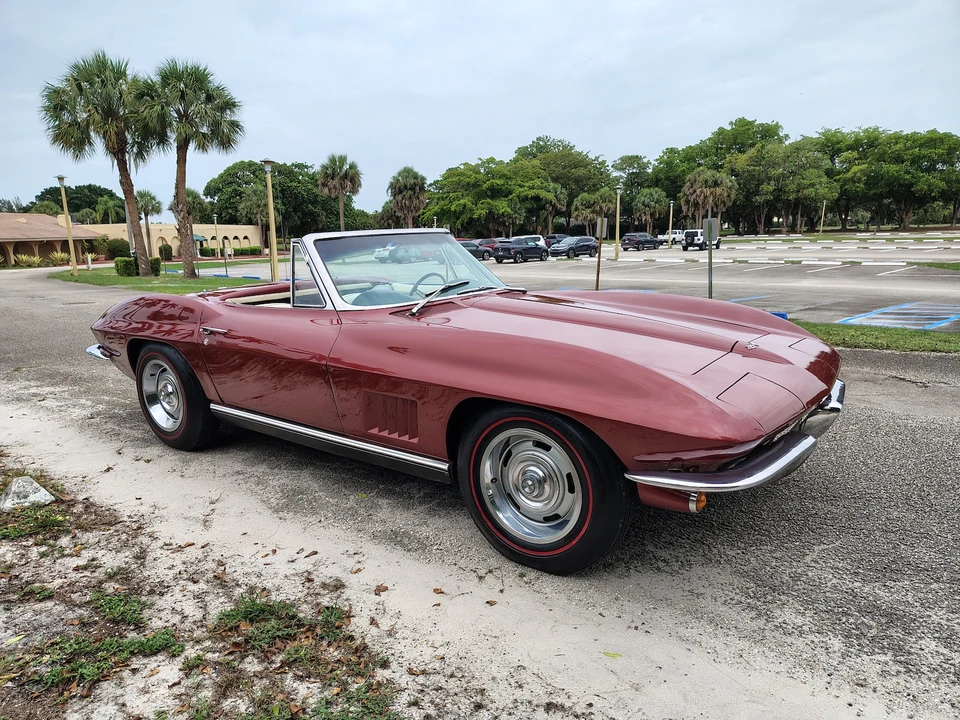 1967 Chevrolet Corvette C2 - Image 10 of 31