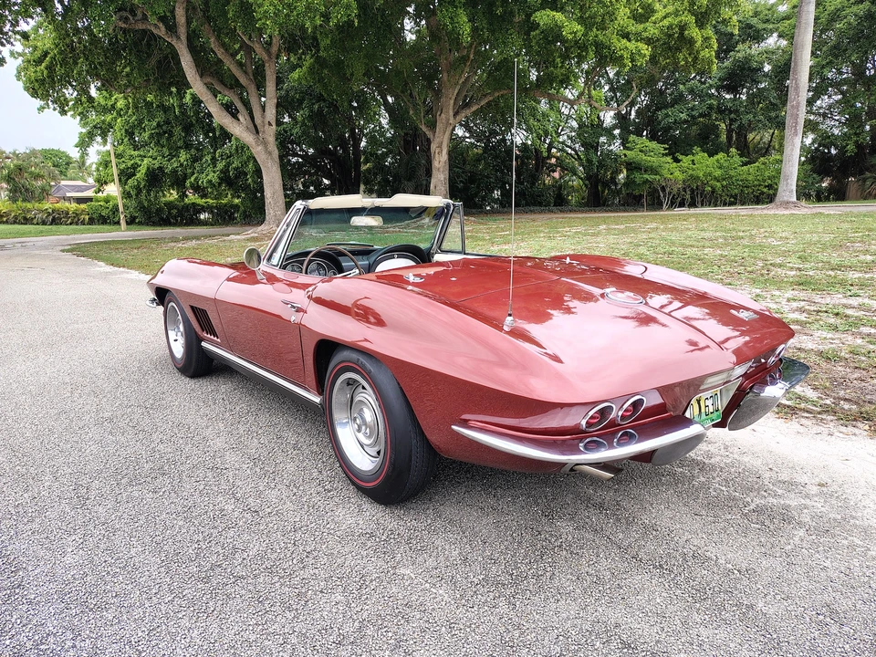 1967 Chevrolet Corvette C2 - Image 14 of 31