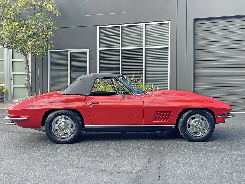 1967 Chevrolet Corvette C2 - Image 18 of 31