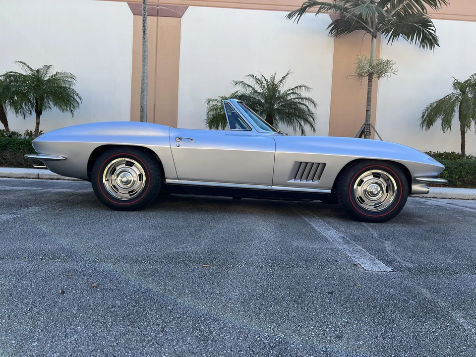 1967 Chevrolet Corvette C2 - Image 14 of 31