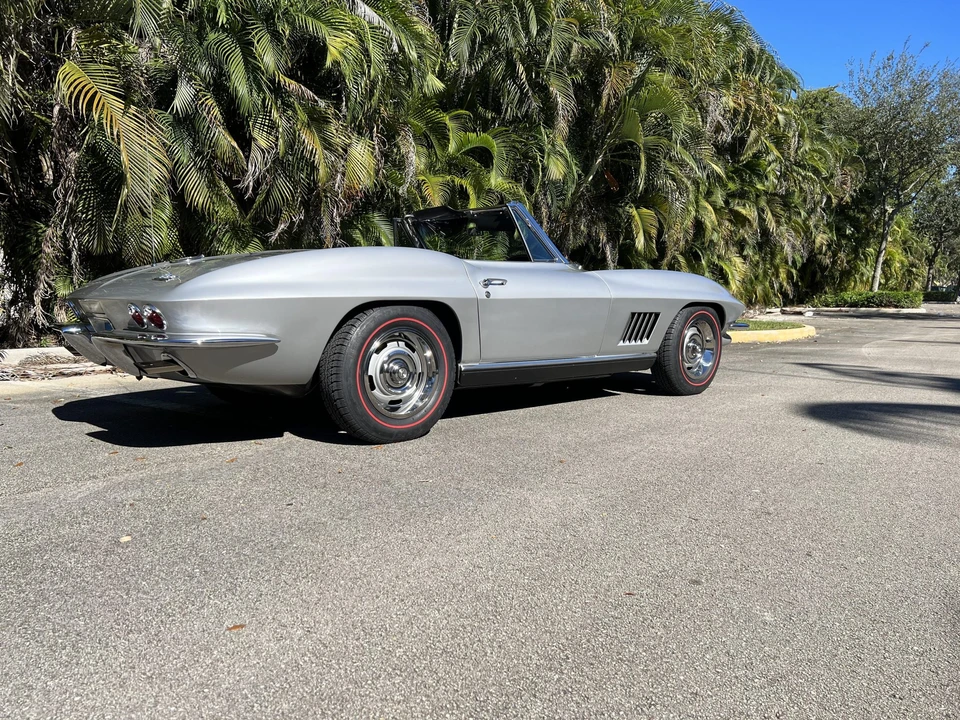 1967 Chevrolet Corvette C2 - Image 8 of 31