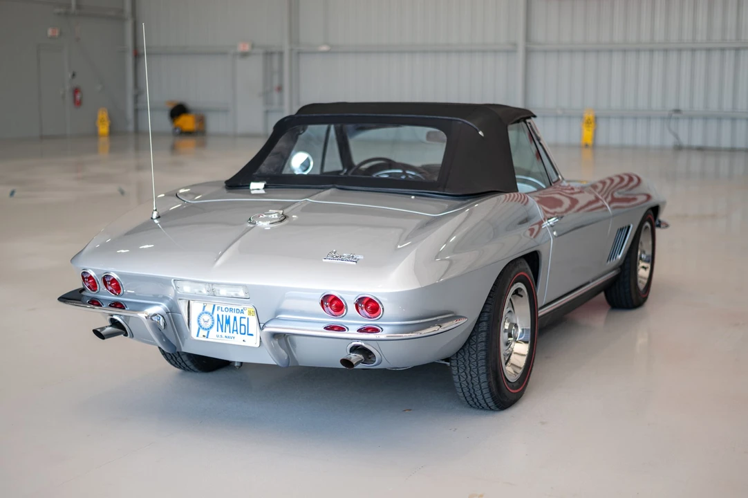 1967 Chevrolet Corvette C2 - Image 17 of 31