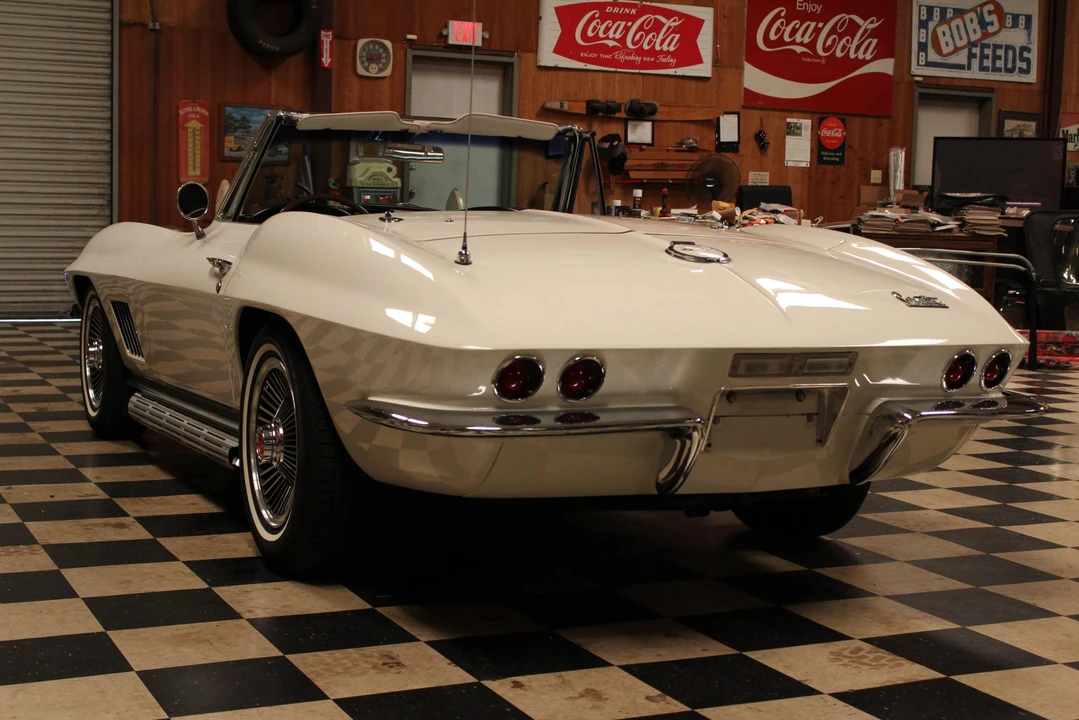 1967 Chevrolet Corvette C2 - Image 15 of 31
