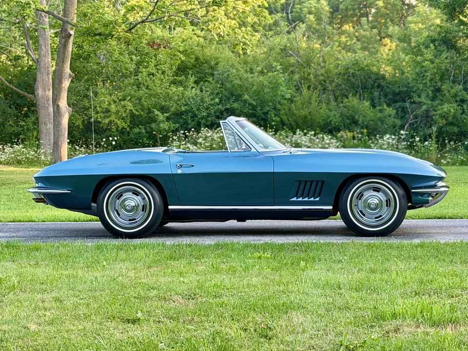 1967 Chevrolet Corvette C2 - Image 23 of 31