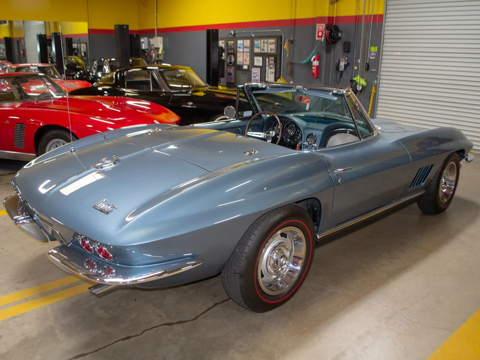 1967 Chevrolet Corvette C2 - Image 22 of 31