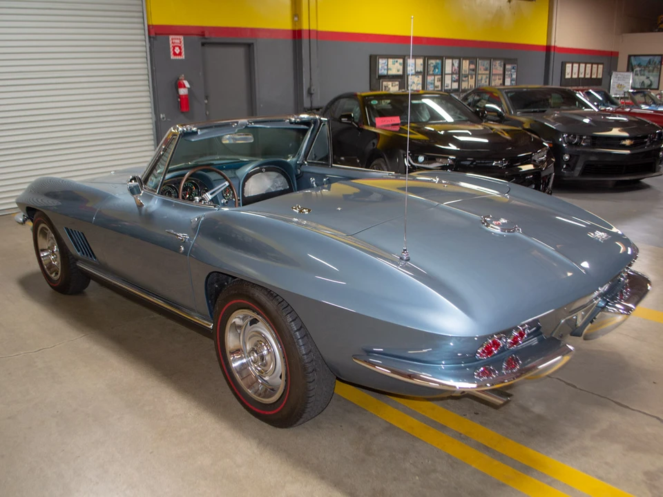 1967 Chevrolet Corvette C2 - Image 23 of 31