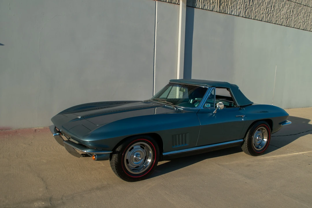 1967 Chevrolet Corvette C2 - Image 18 of 31