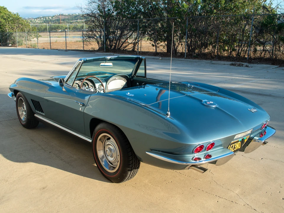 1967 Chevrolet Corvette C2 - Image 10 of 31