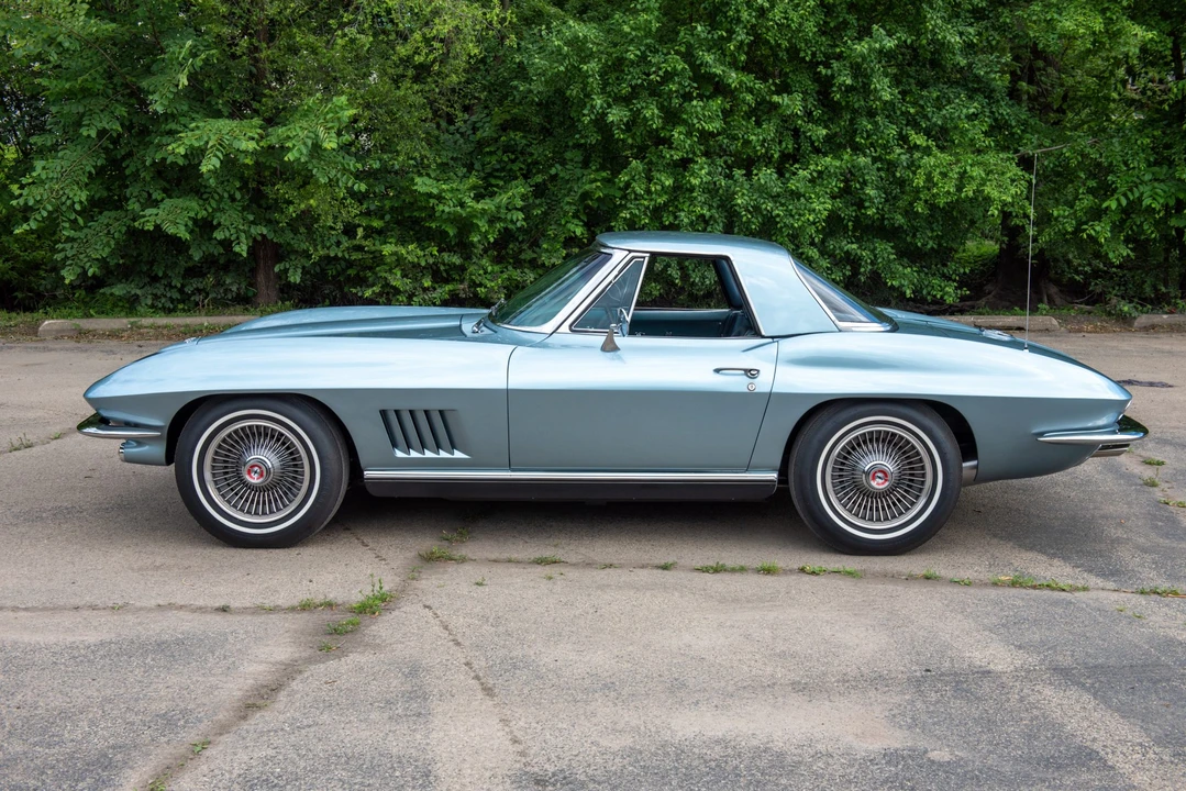 1967 Chevrolet Corvette C2 - Image 3 of 31