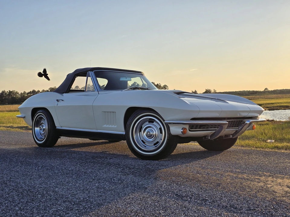 1967 Chevrolet Corvette C2 - Image 19 of 31