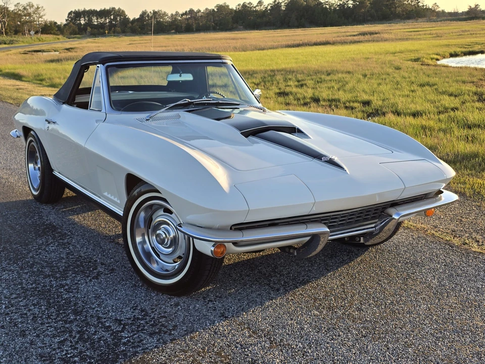 1967 Chevrolet Corvette C2 - Image 15 of 31