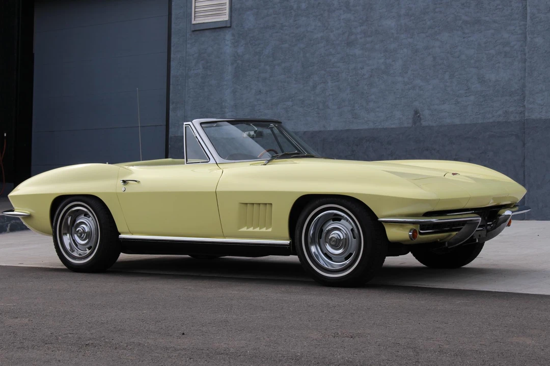 1967 Chevrolet Corvette C2 - Image 3 of 31