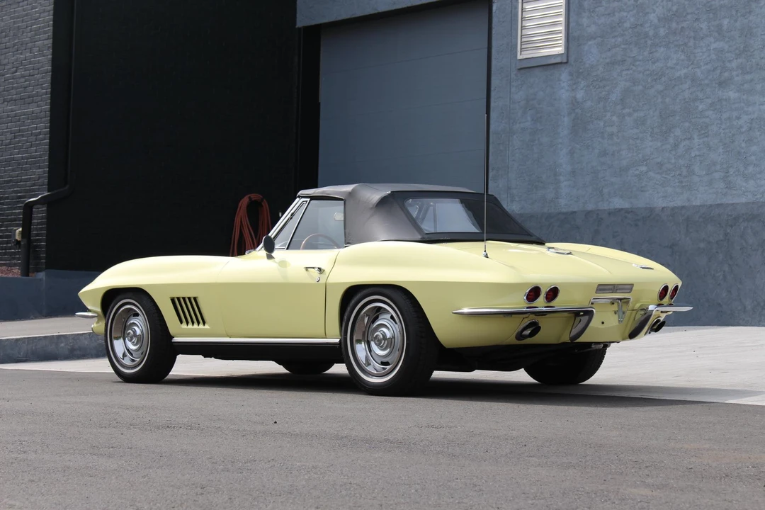 1967 Chevrolet Corvette C2 - Image 18 of 31