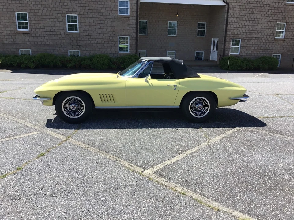 1967 Chevrolet Corvette C2 - Image 21 of 31