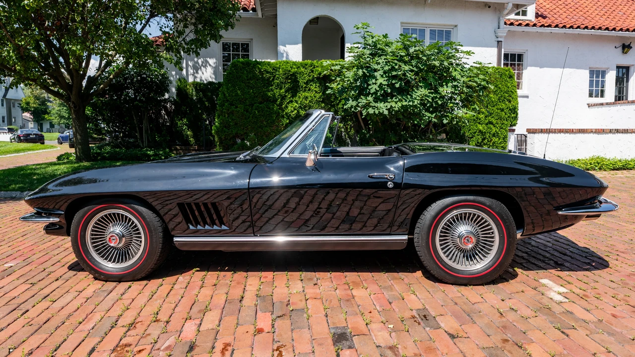1967 Chevrolet Corvette C2 - Image 4 of 31