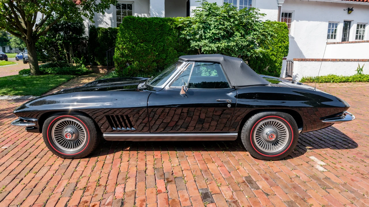 1967 Chevrolet Corvette C2 - Image 18 of 31