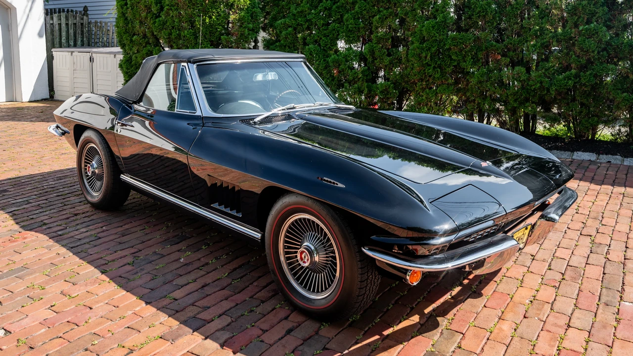 1967 Chevrolet Corvette C2 - Image 13 of 31