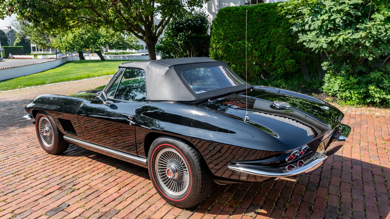 1967 Chevrolet Corvette C2 - Image 17 of 31