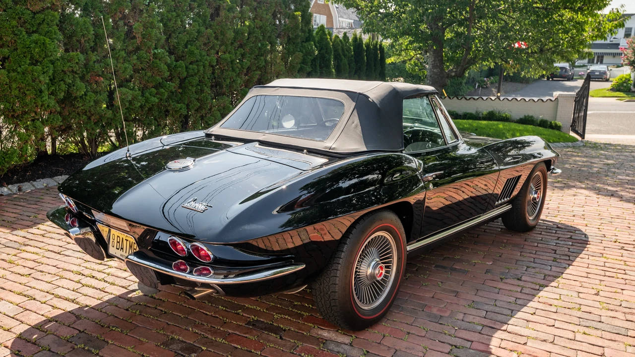 1967 Chevrolet Corvette C2 - Image 15 of 31