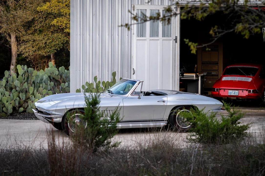 1967 Chevrolet Corvette C2 - Image 16 of 31