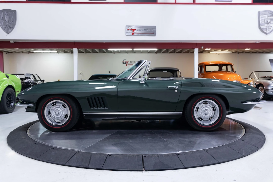 1967 Chevrolet Corvette C2 - Image 4 of 31
