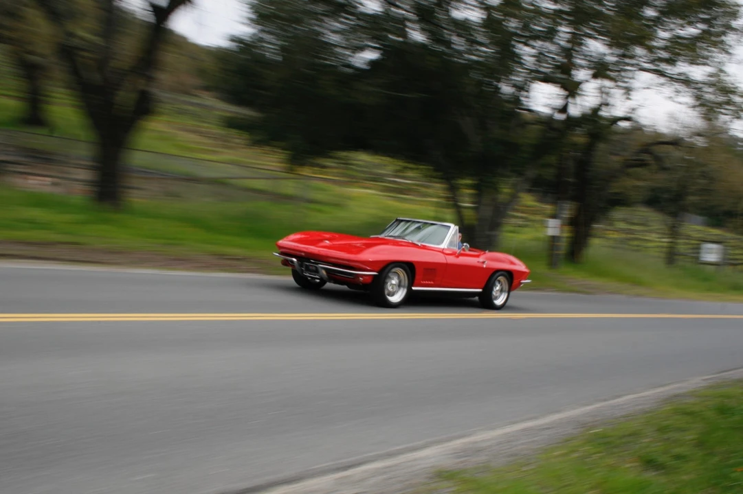1967 Chevrolet Corvette C2 - Image 15 of 31