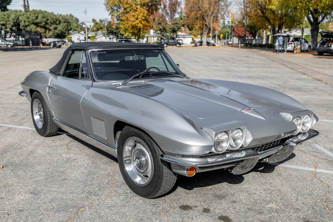 1967 Chevrolet Corvette C2 - Image 16 of 31