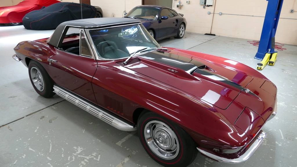 1967 Chevrolet Corvette C2 - Image 19 of 31