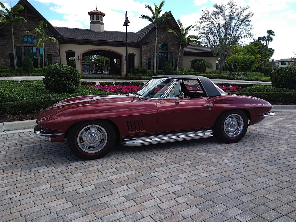 1967 Chevrolet Corvette C2 - Image 19 of 31