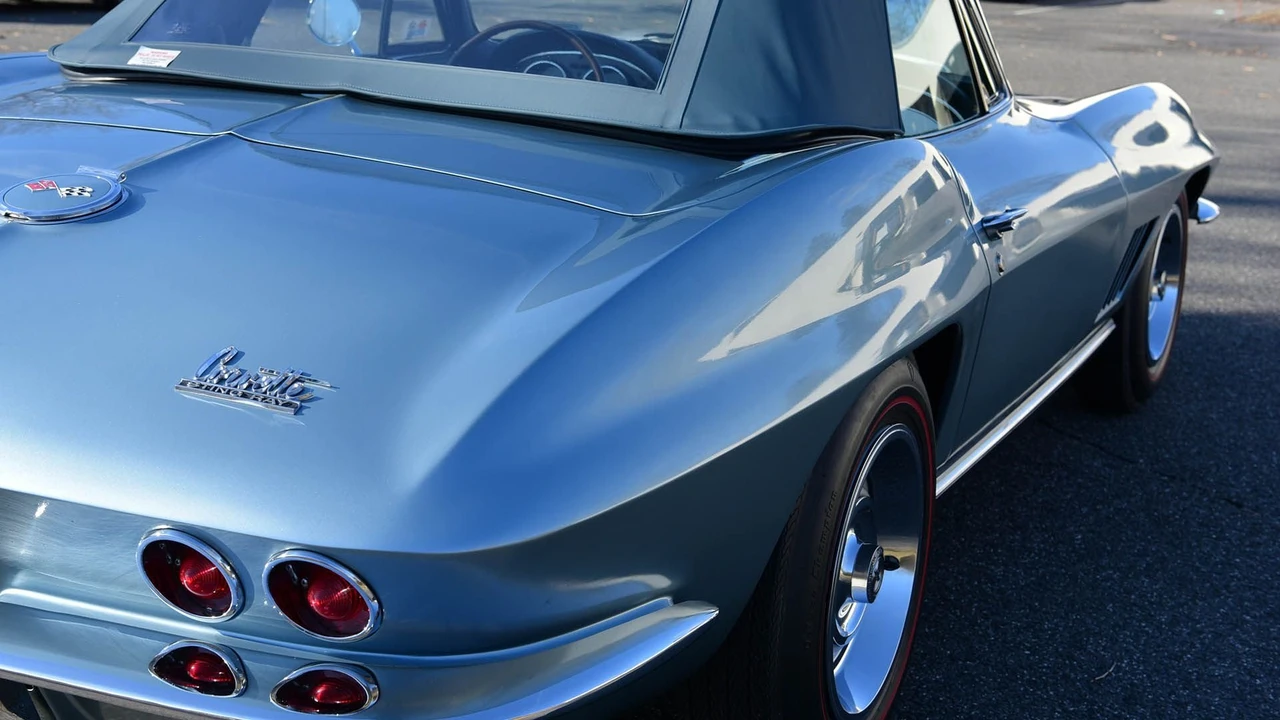 1967 Chevrolet Corvette C2 427 - Image 15 of 23
