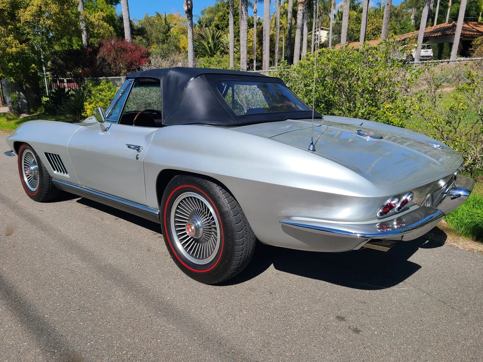 1967 Chevrolet Corvette C2 - Image 19 of 31