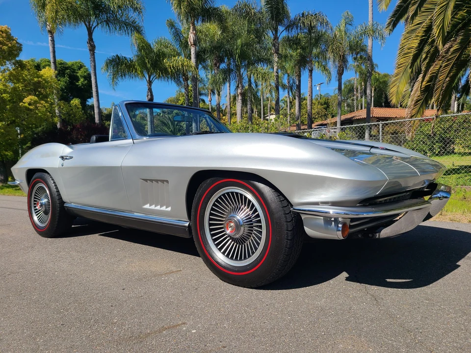 1967 Chevrolet Corvette C2 - Image 10 of 31