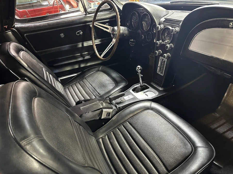 1967 Chevrolet Corvette C2 - Image 30 of 31