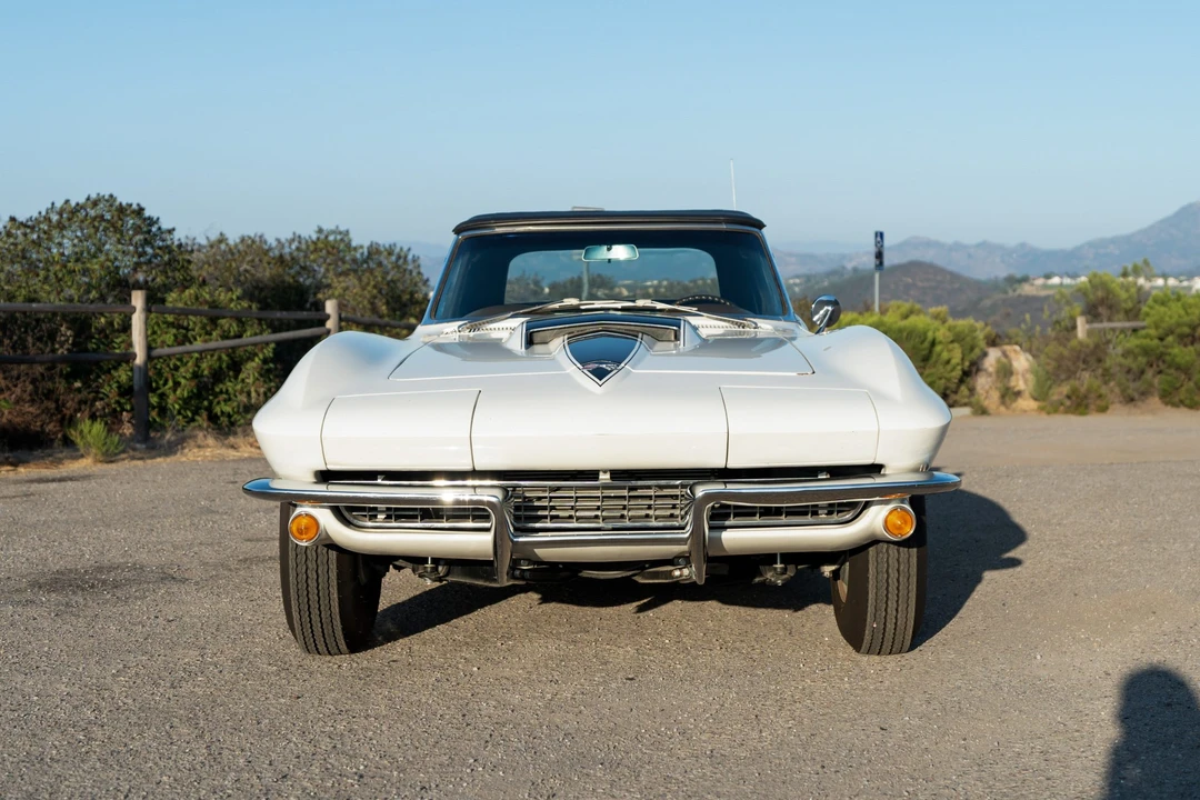 1967 Chevrolet Corvette C2 - Image 10 of 31