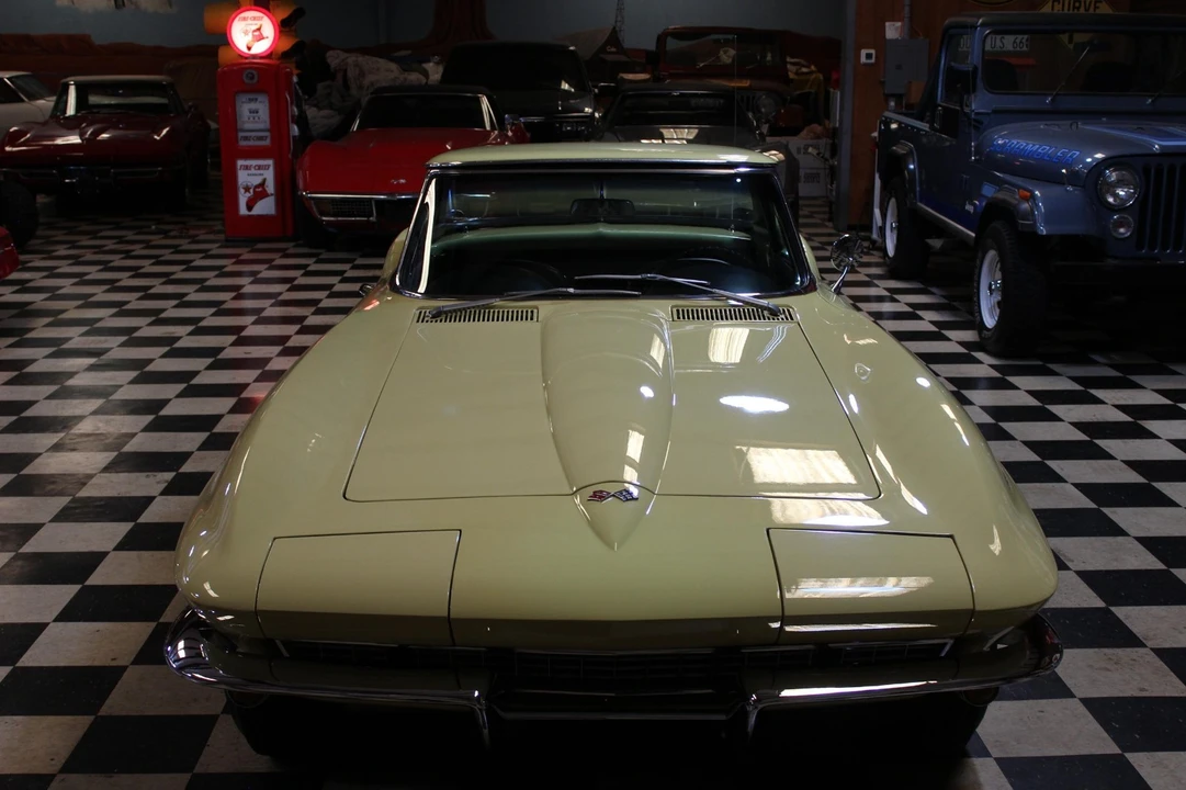 1967 Chevrolet Corvette C2 - Image 16 of 31