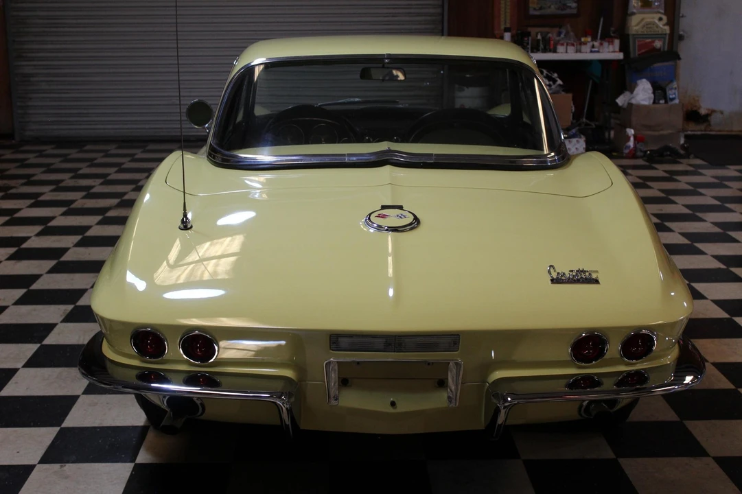 1967 Chevrolet Corvette C2 - Image 19 of 31