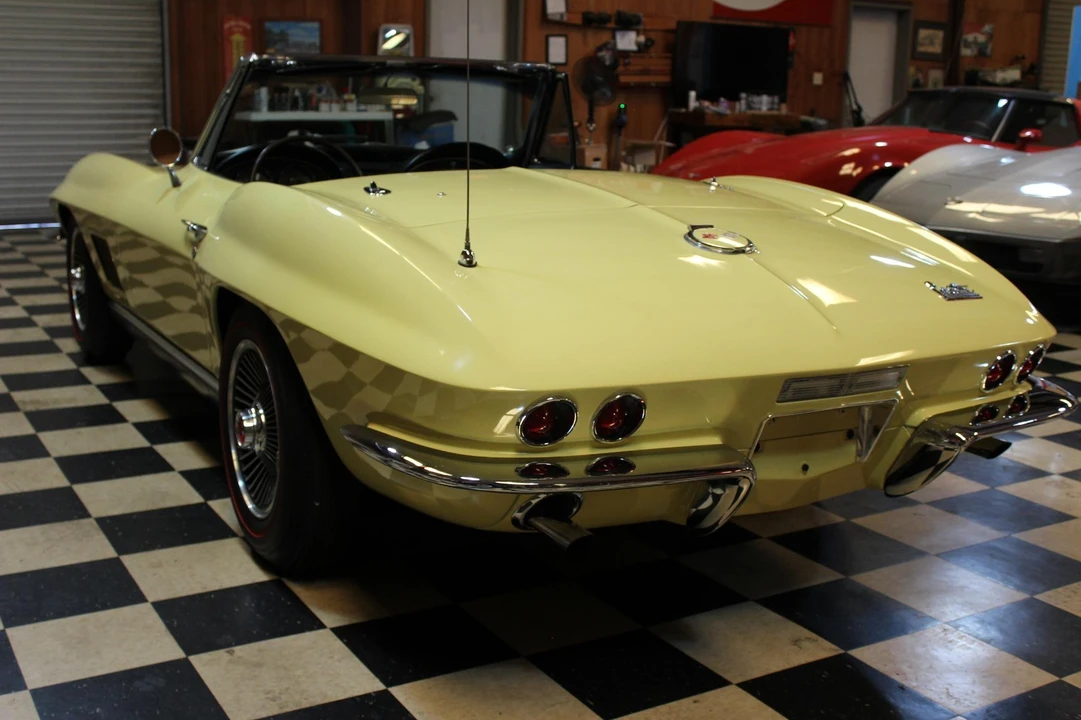 1967 Chevrolet Corvette C2 - Image 4 of 31