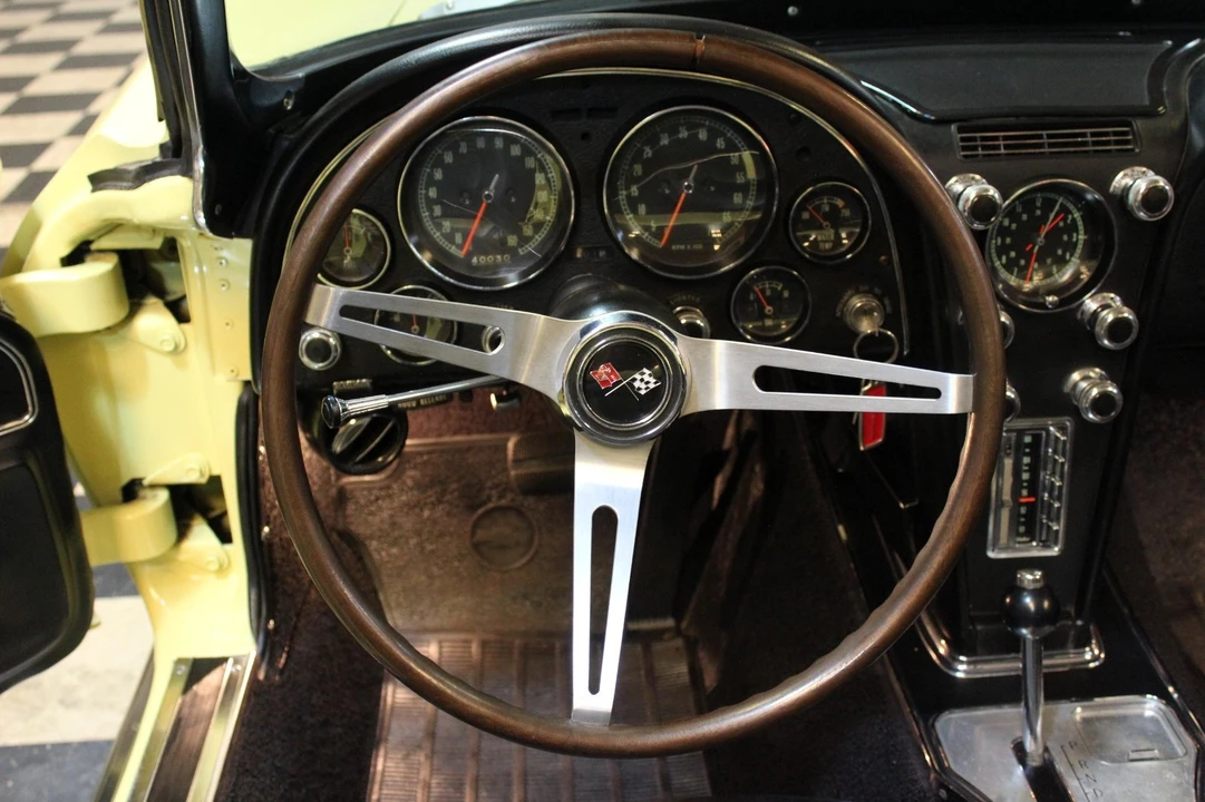 1967 Chevrolet Corvette C2 - Image 26 of 31