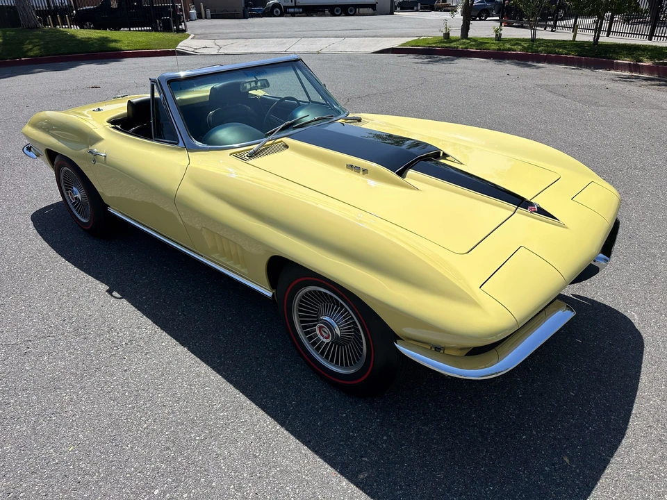 1967 Chevrolet Corvette C2 - Image 21 of 31