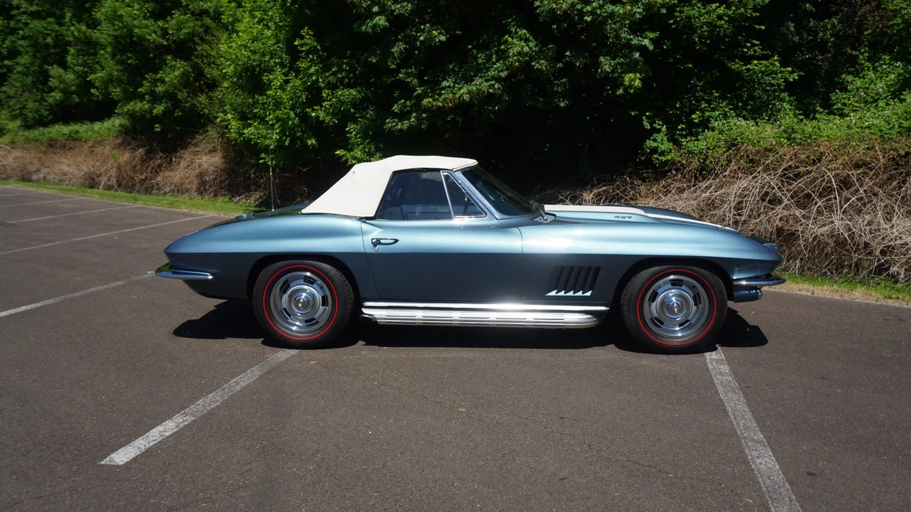 1967 Chevrolet Corvette C2 427 - Image 13 of 31