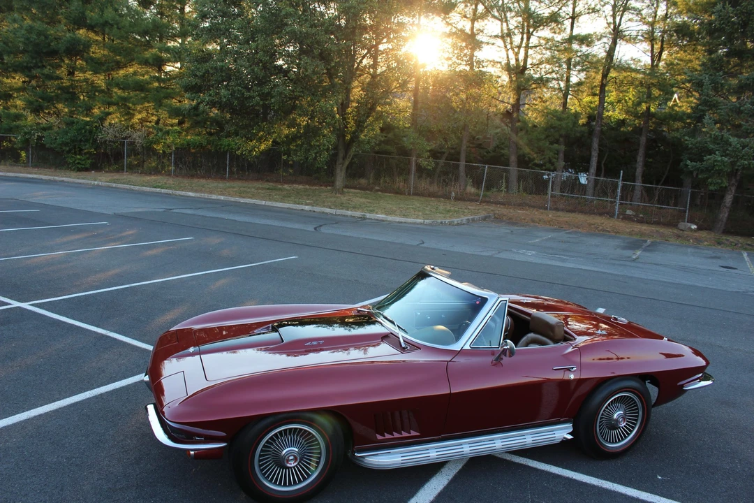 1967 Chevrolet Corvette C2 - Image 13 of 31