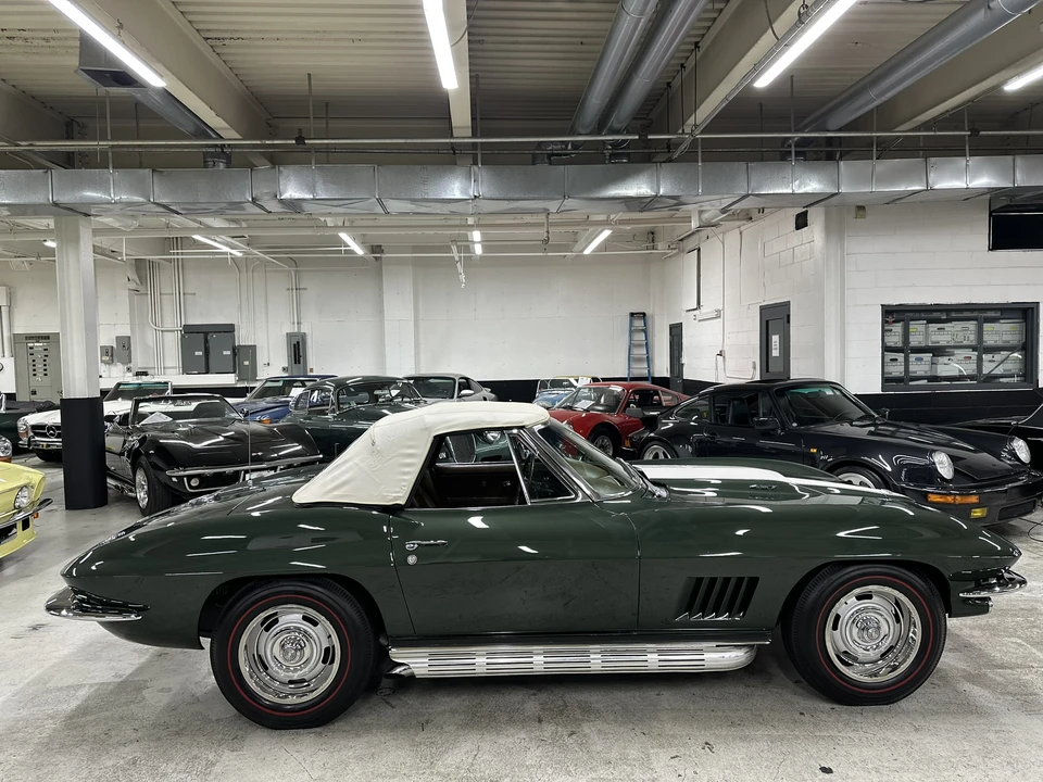 1967 Chevrolet Corvette C2 - Image 10 of 31