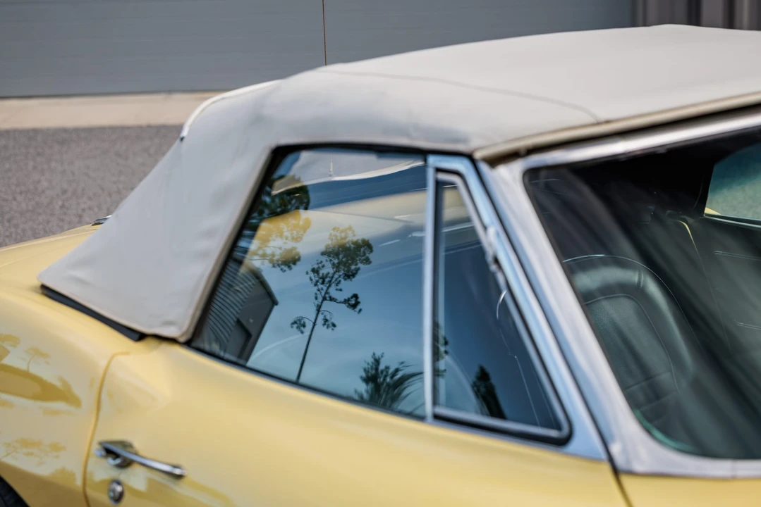 1967 Chevrolet Corvette C2 - Image 19 of 31