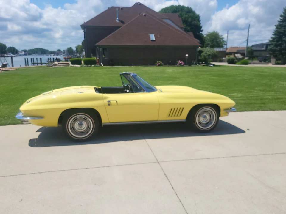 1967 Chevrolet Corvette C2 - Image 2 of 31