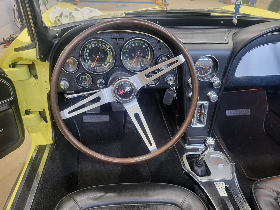 1967 Chevrolet Corvette C2 - Image 25 of 31
