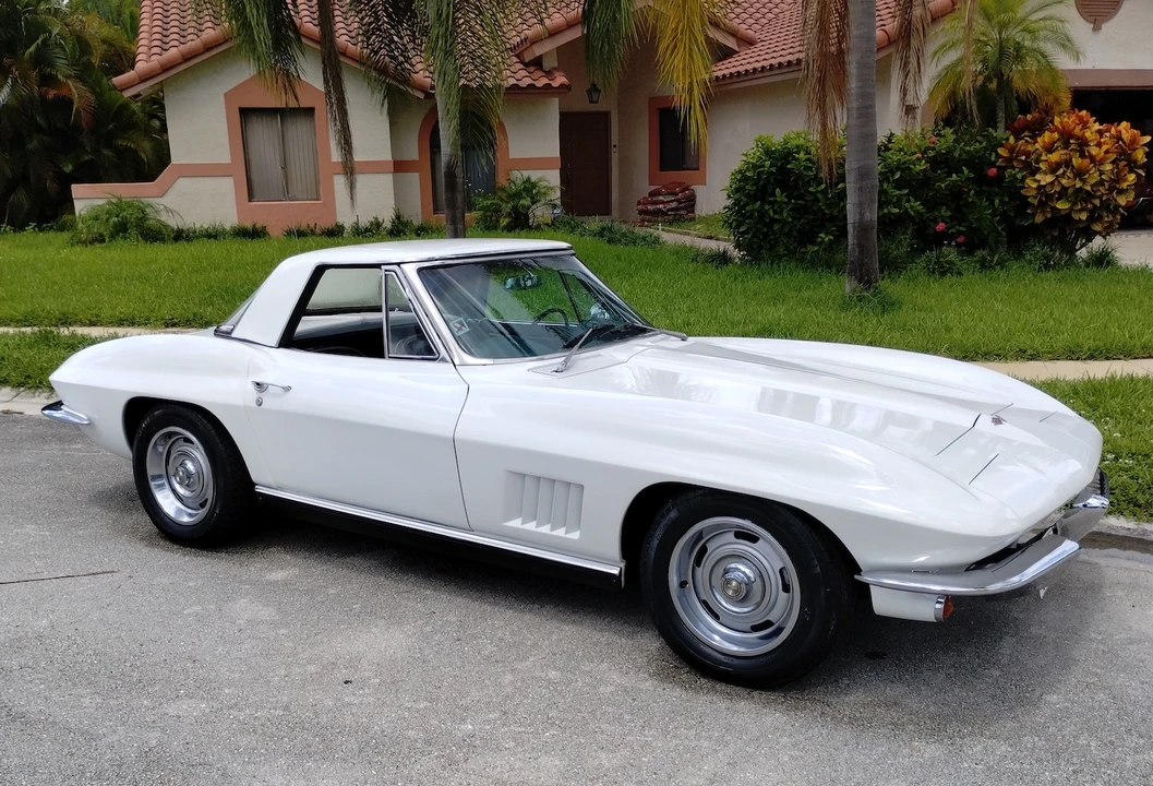 1967 Chevrolet Corvette C2 - Image 15 of 31