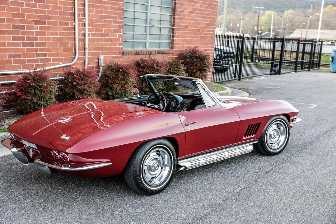 1967 Chevrolet Corvette C2 - Image 15 of 31